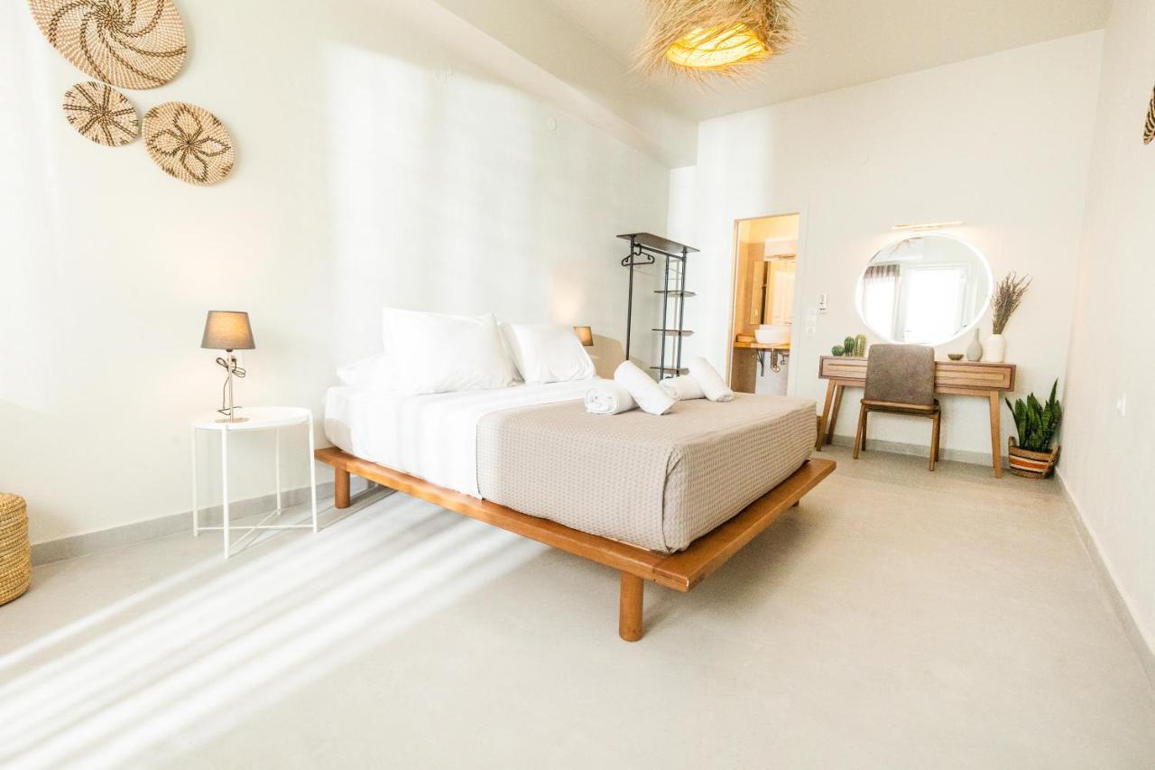 Dohos Skiathos Suites Ksanemos Екстериор снимка