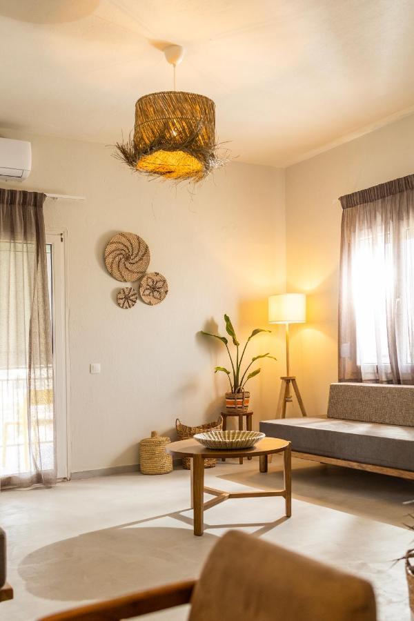 Dohos Skiathos Suites Ksanemos Екстериор снимка