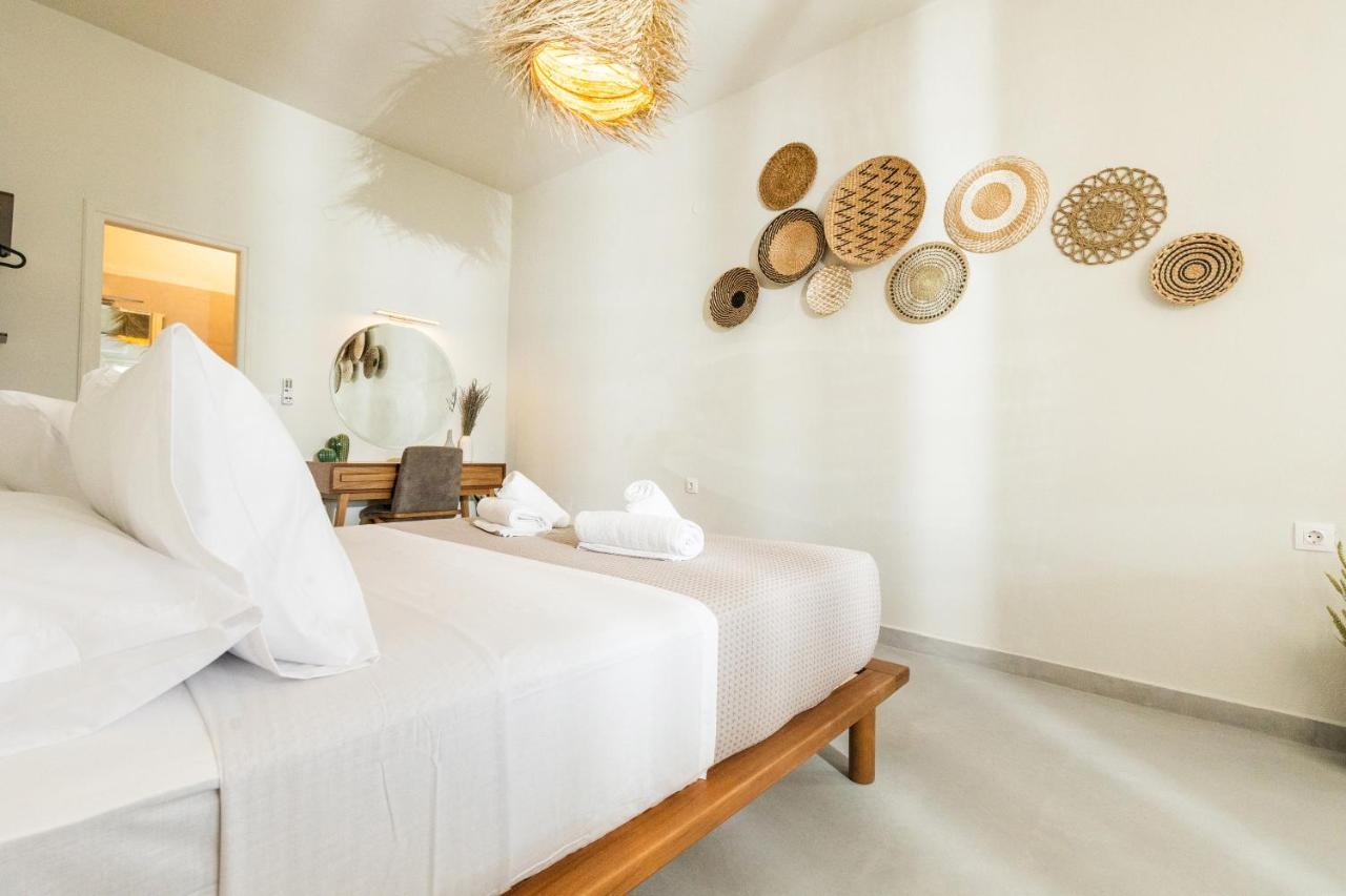 Dohos Skiathos Suites Ksanemos Екстериор снимка