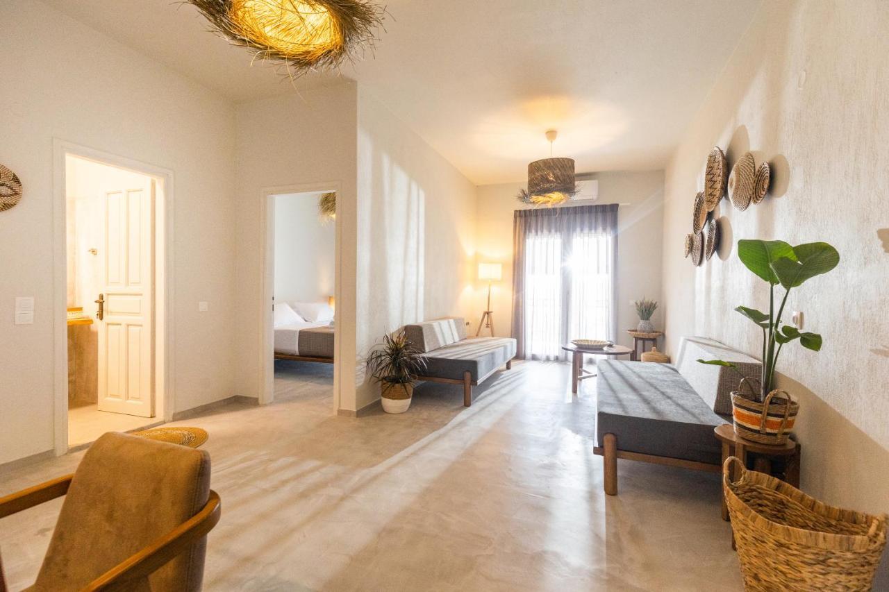 Dohos Skiathos Suites Ksanemos Екстериор снимка