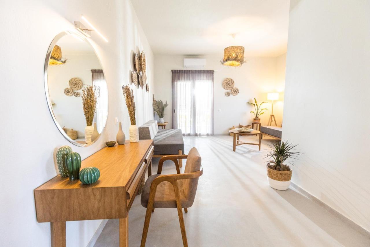 Dohos Skiathos Suites Ksanemos Екстериор снимка