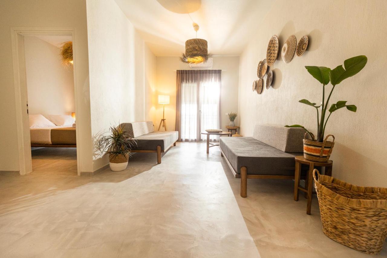 Dohos Skiathos Suites Ksanemos Екстериор снимка