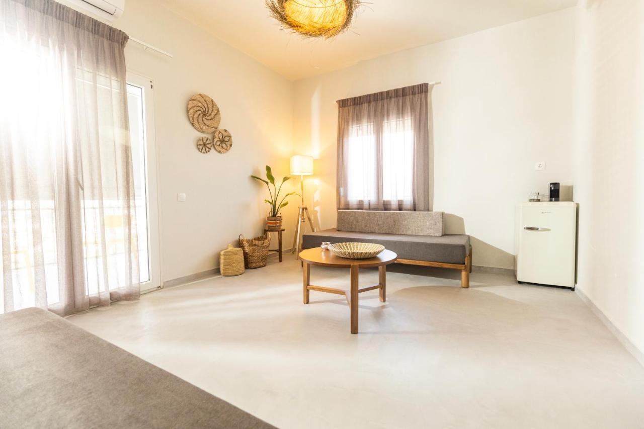 Dohos Skiathos Suites Ksanemos Екстериор снимка