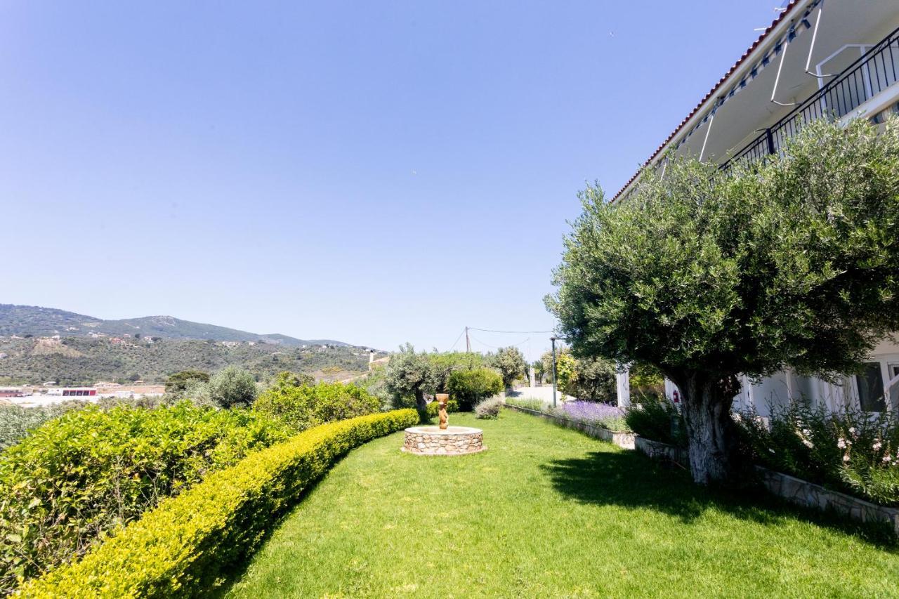 Dohos Skiathos Suites Ksanemos Екстериор снимка