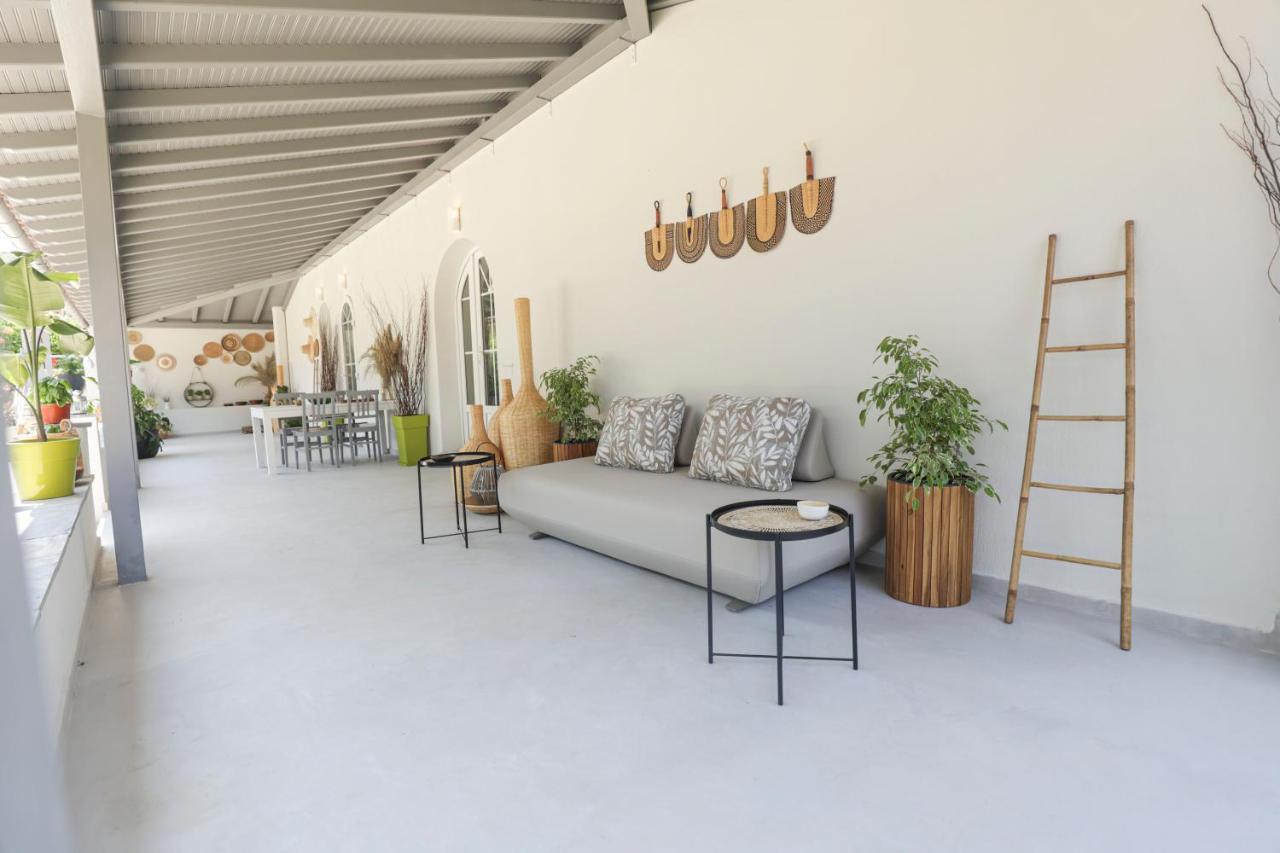 Dohos Skiathos Suites Ksanemos Екстериор снимка