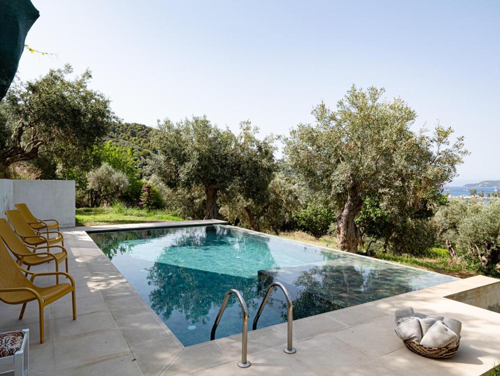 Dohos Skiathos Suites Ksanemos Екстериор снимка