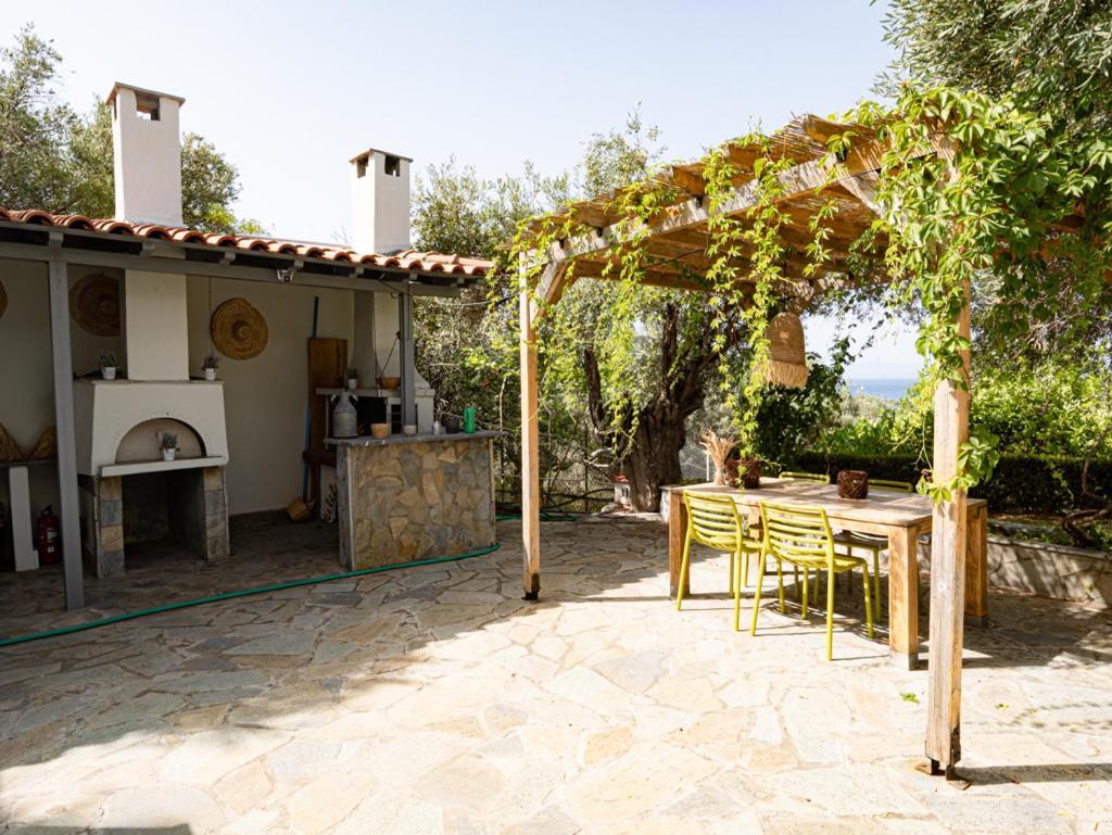 Dohos Skiathos Suites Ksanemos Екстериор снимка